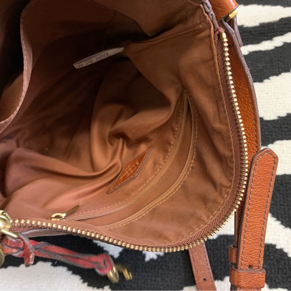 Fossil Amelia Brown Leather Crossbody Bag - Picture 8 of 10